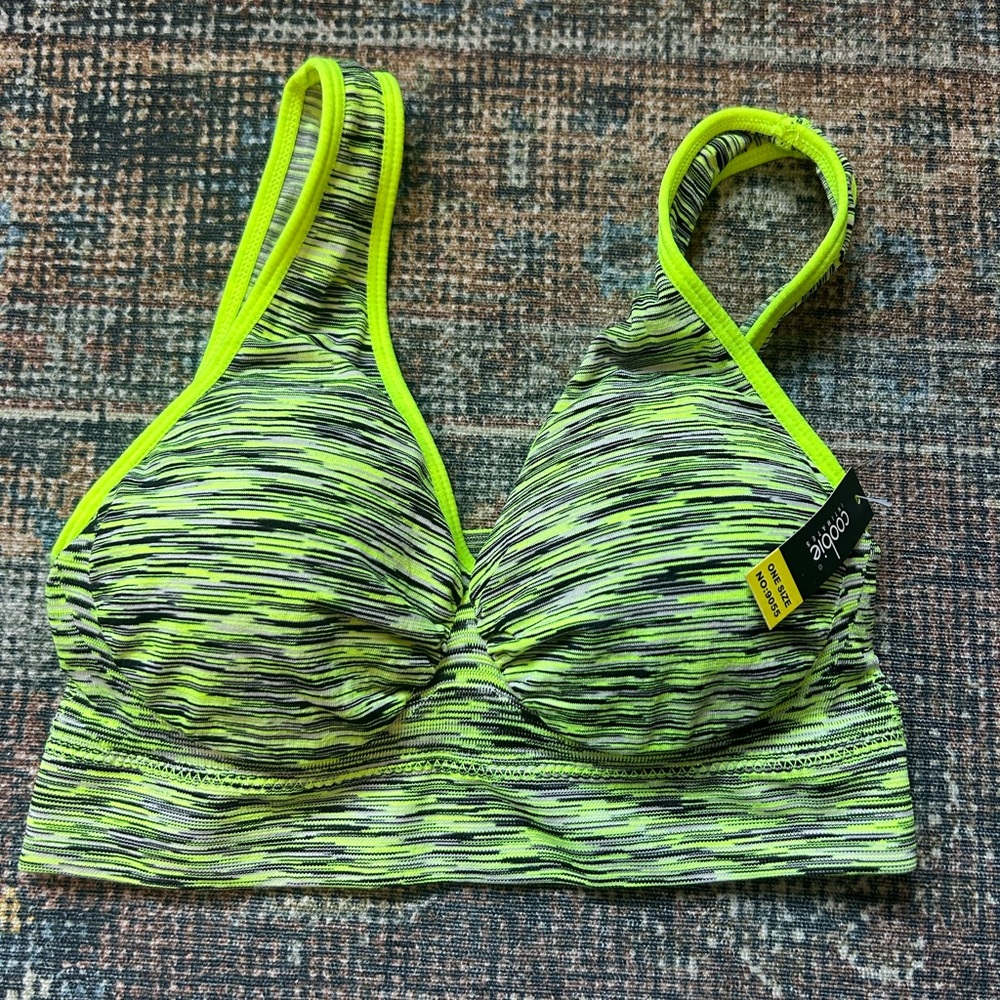 Coobie Women’s Neon Green Sports Bra